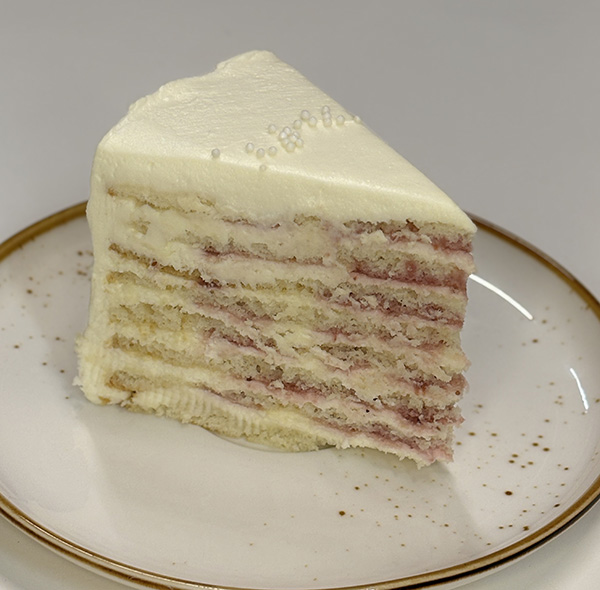 Фото Торт молочная девочка