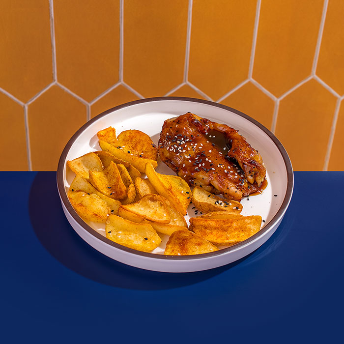 Фото Цыпленок с картофельными лодочками