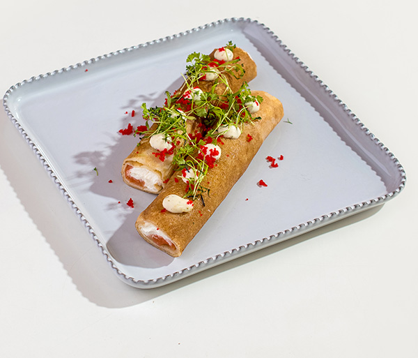 Фото Блинчики с лососем и творожным сыром