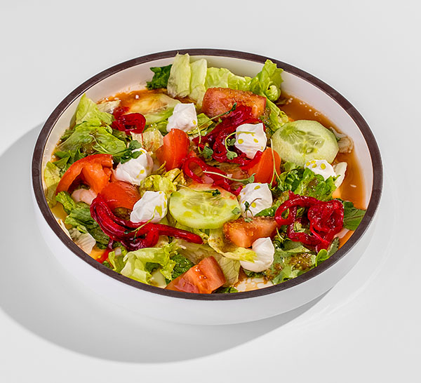 Фото Овощной салат с творожным сыром