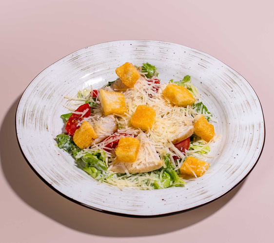 Фото Цезарь с курицей